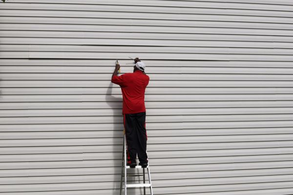 Cost of Loose Siding Repair in Downingtown