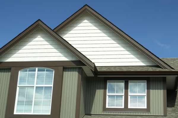 Cost of Vertical Vinyl Siding Repair in Downingtown